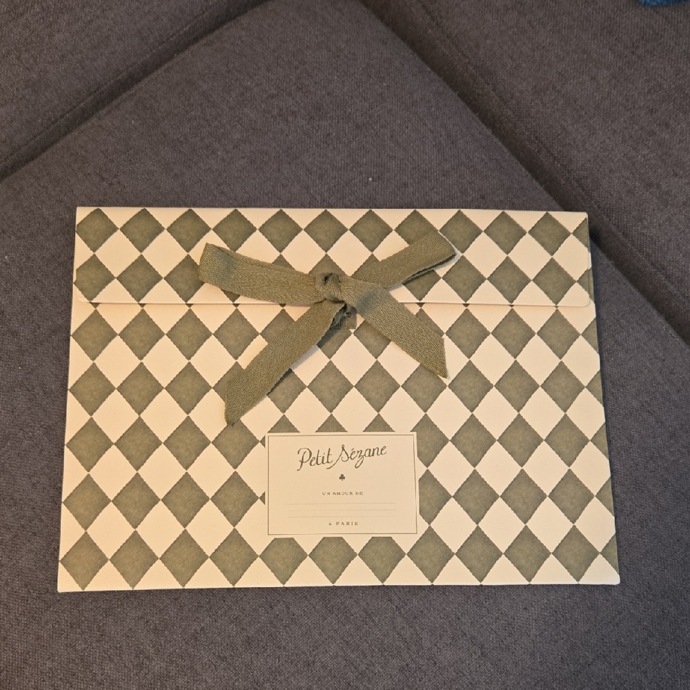 Sezane Green and Cream Gift Bag